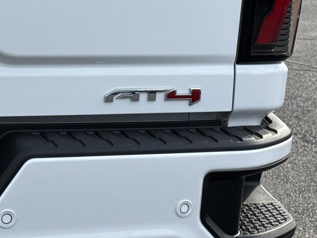 Used 2025 GMC Sierra 3500 AT4 w/ AT4 Preferred Package image 10