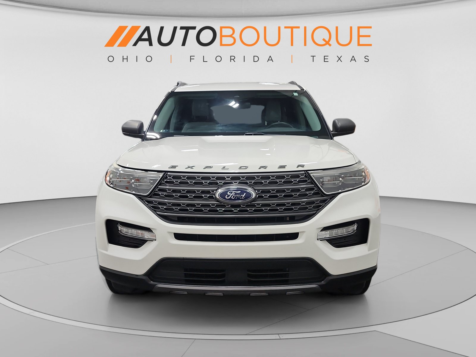 Used 2021 Ford Explorer XLT w/ Equipment Group 202A AWD/4WD image 9