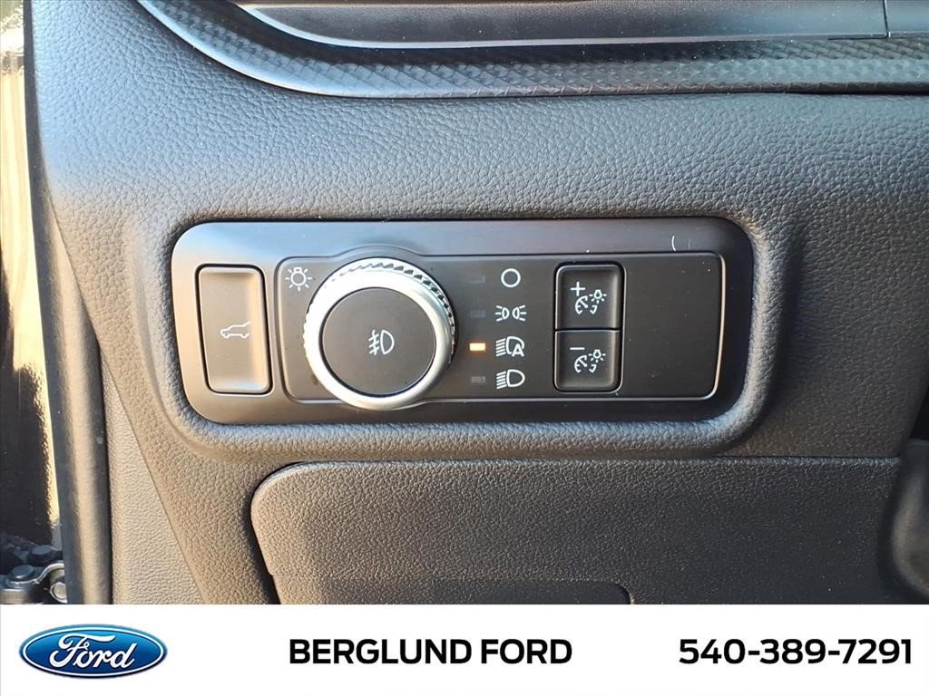 Used 2023 Ford Explorer ST w/ Equipment Group 401A AWD/4WD image 23