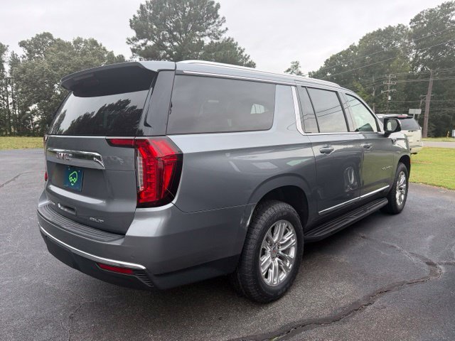 Certified 2022 GMC Yukon XL SLT w/ SLT Luxury Package AWD/4WD image 2