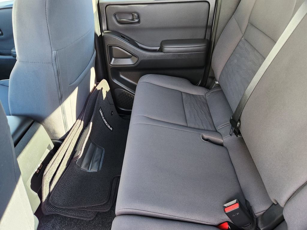 Certified 2024 Nissan Frontier S image 12