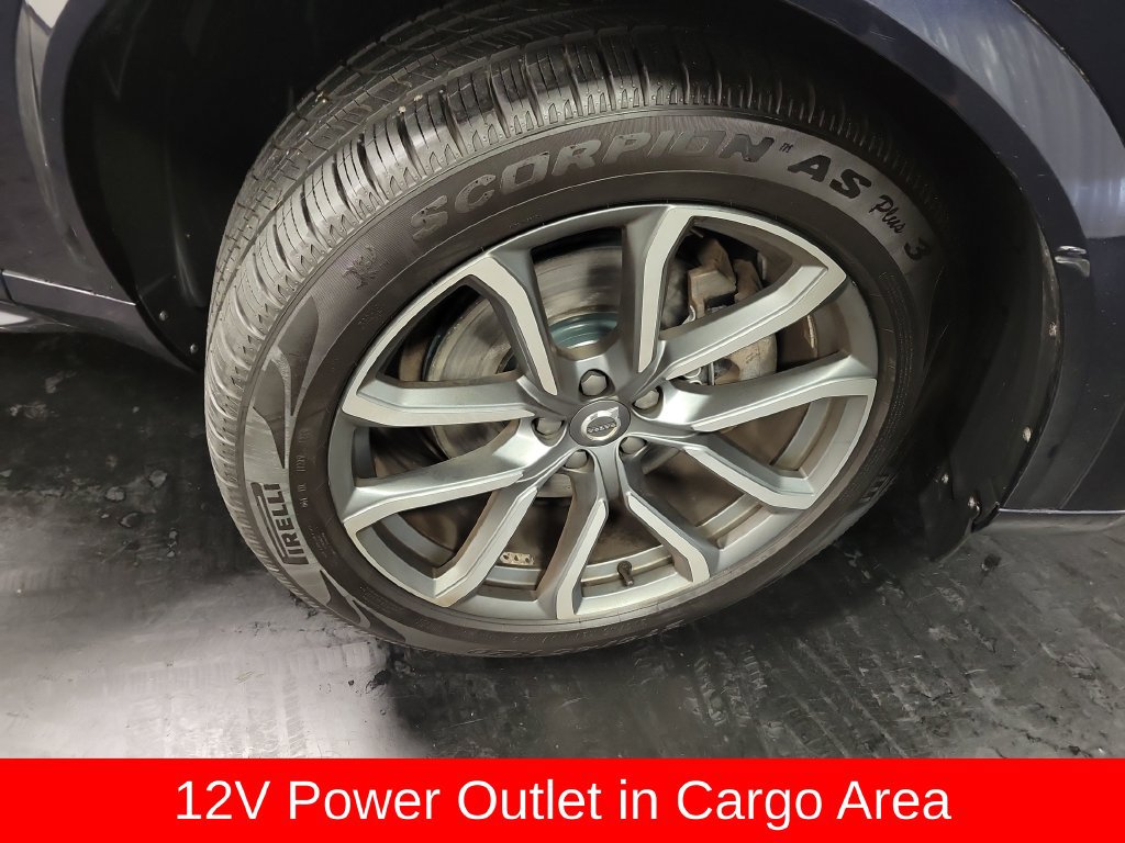 Used 2017 Volvo XC90 T6 Momentum w/ Vision Package AWD/4WD image 11