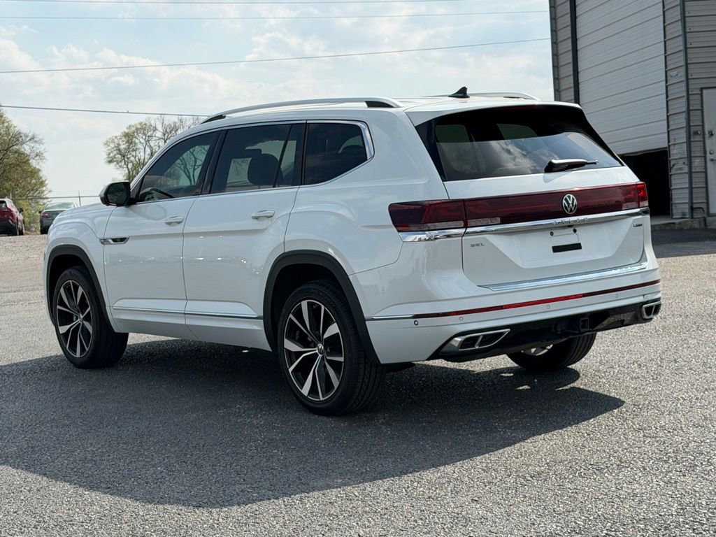 Used 2024 Volkswagen Atlas SEL Premium R-Line image 7