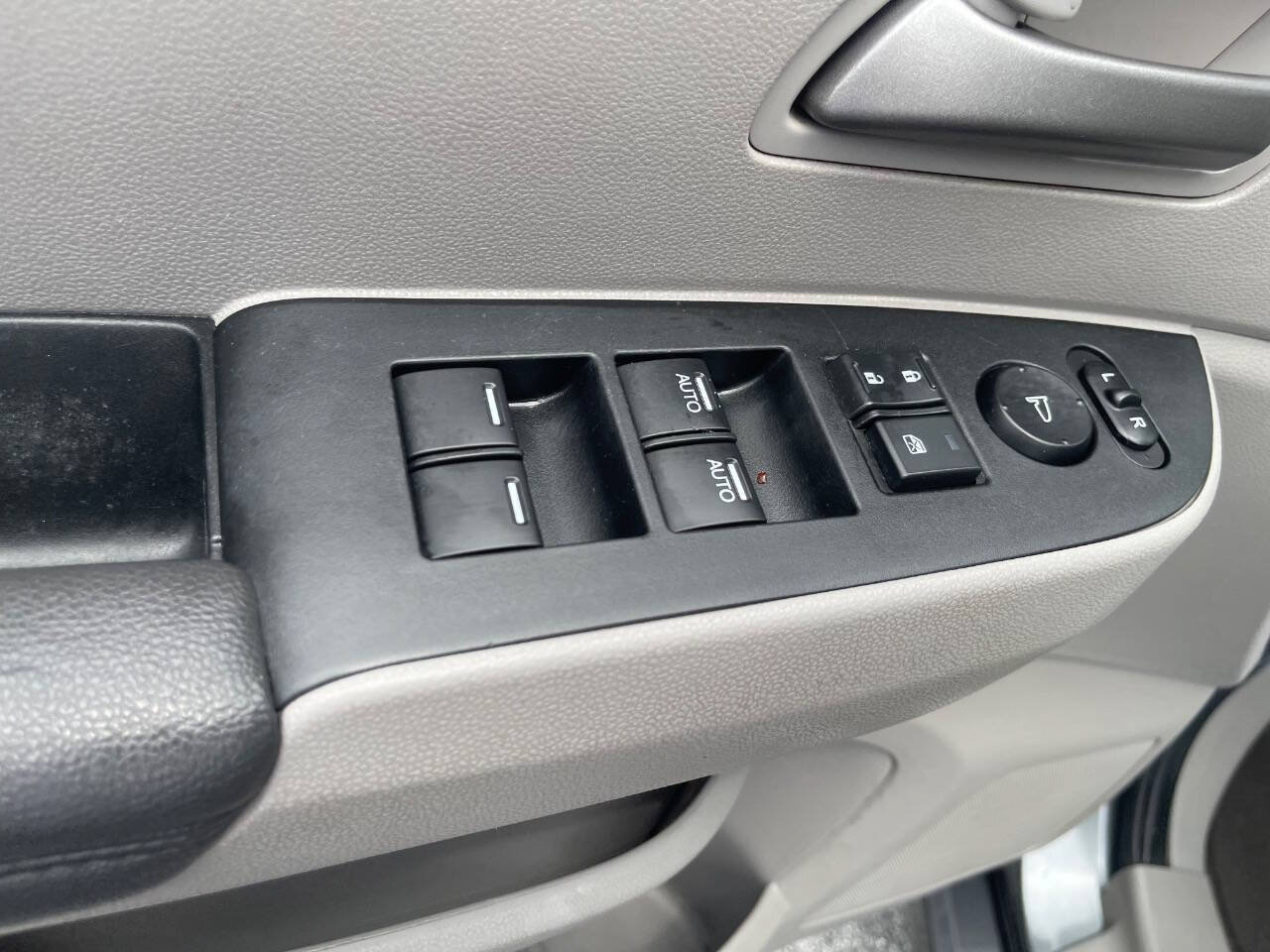 Used 2012 Honda Odyssey Touring image 13