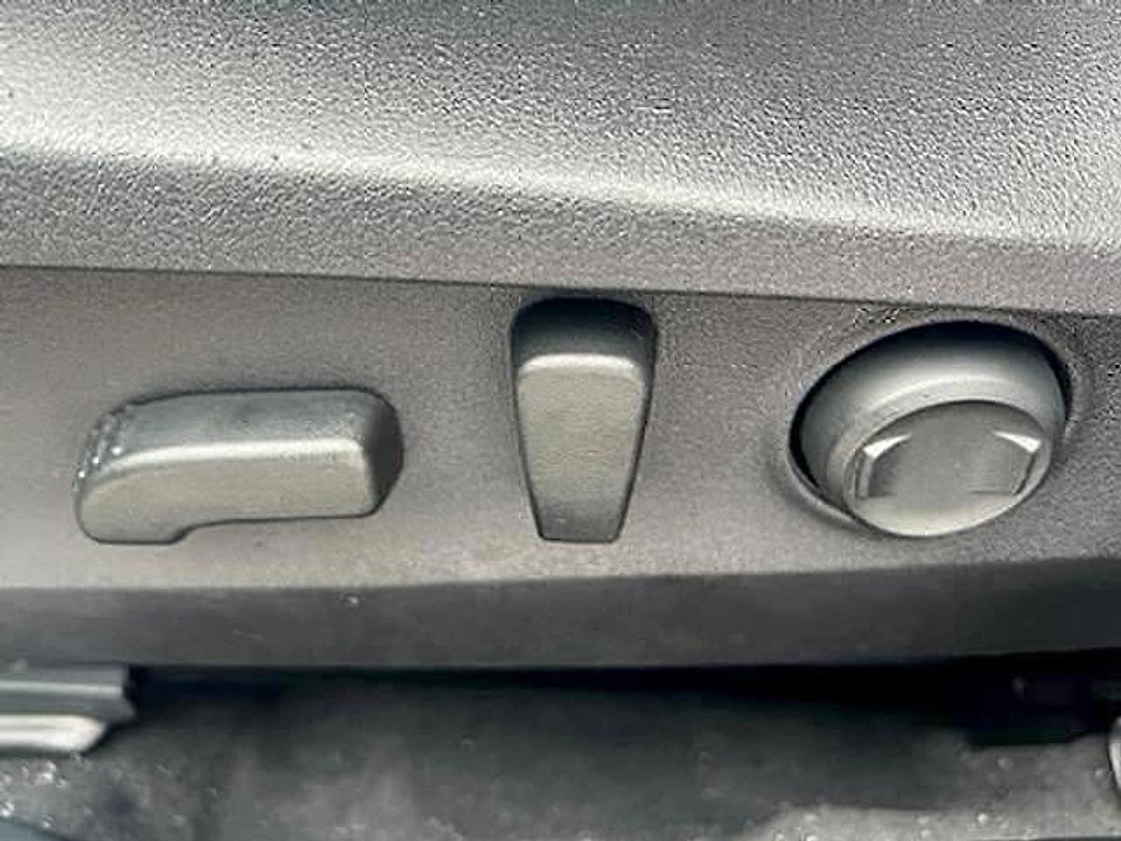 Certified 2025 Subaru Outback Premium AWD/4WD image 15