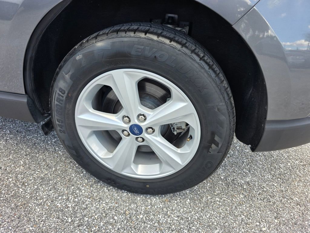 Used 2022 Ford Edge SE image 17