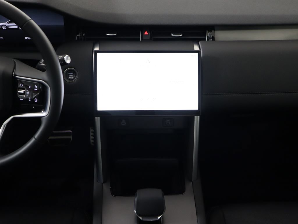 Used 2025 Land Rover Discovery Sport Dynamic SE image 14