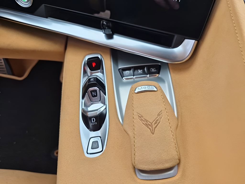 Used 2022 Chevrolet Corvette Stingray Premium Cpe w/ Engine Appearance Package image 32