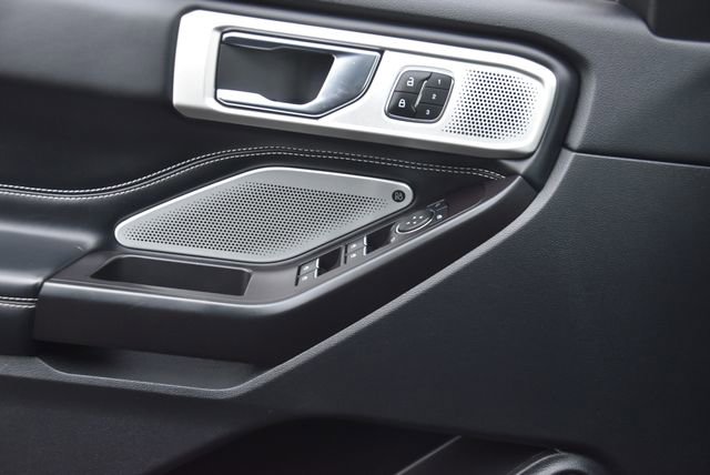 Used 2020 Ford Explorer ST w/ ST Street Pack image 27