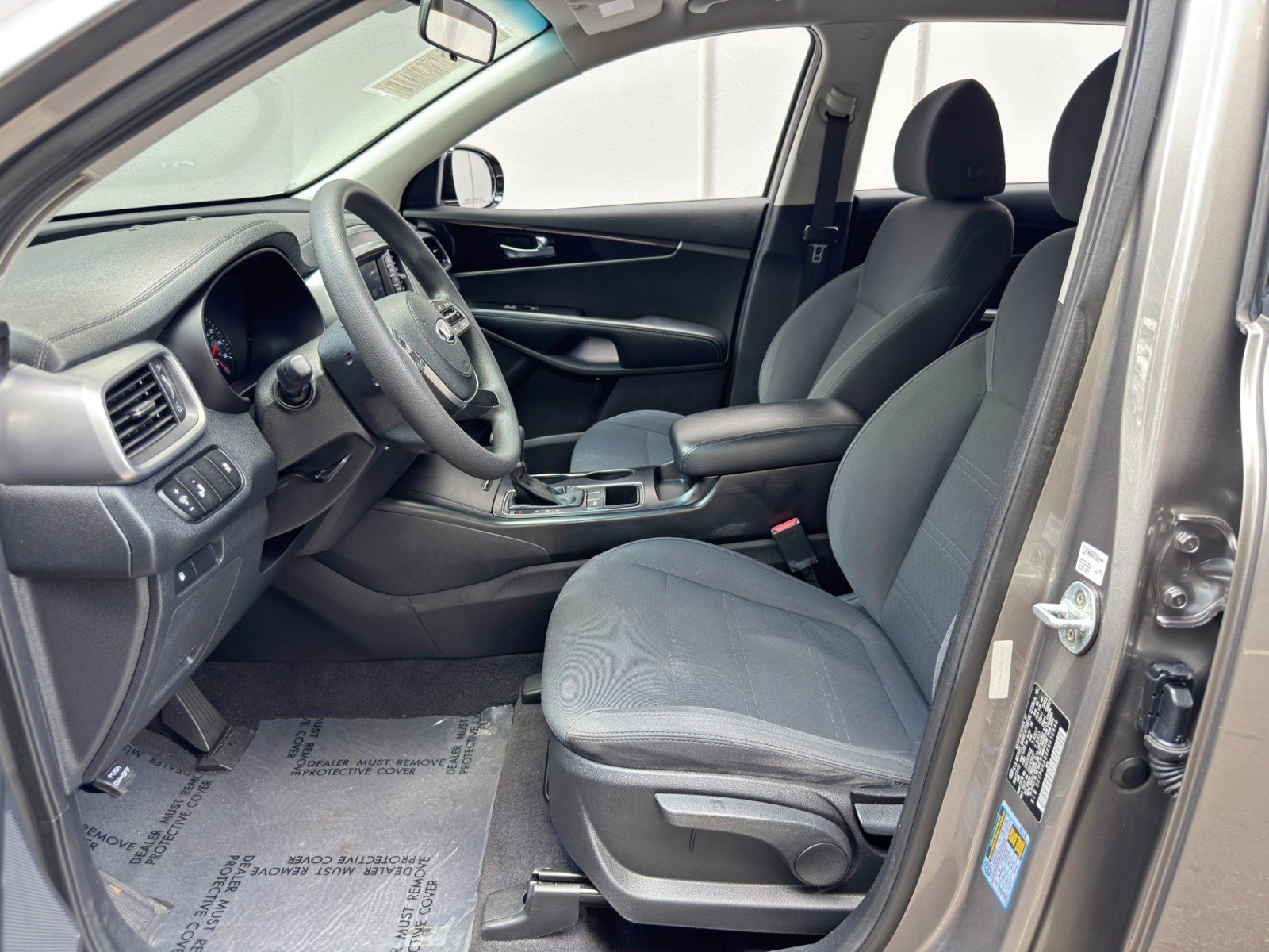 Used 2019 Kia Sorento FWD image 14