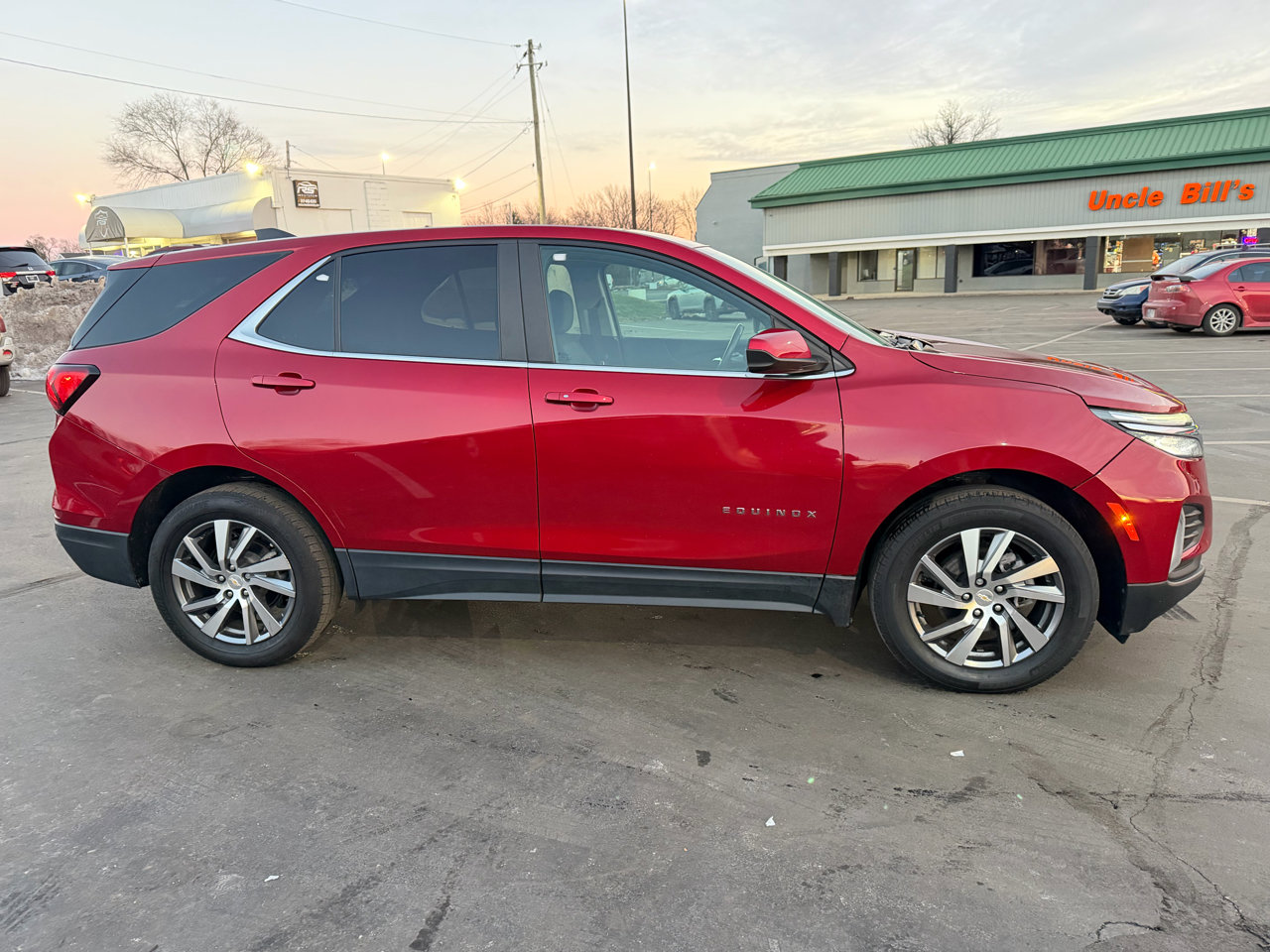Used 2022 Chevrolet Equinox LT image 11