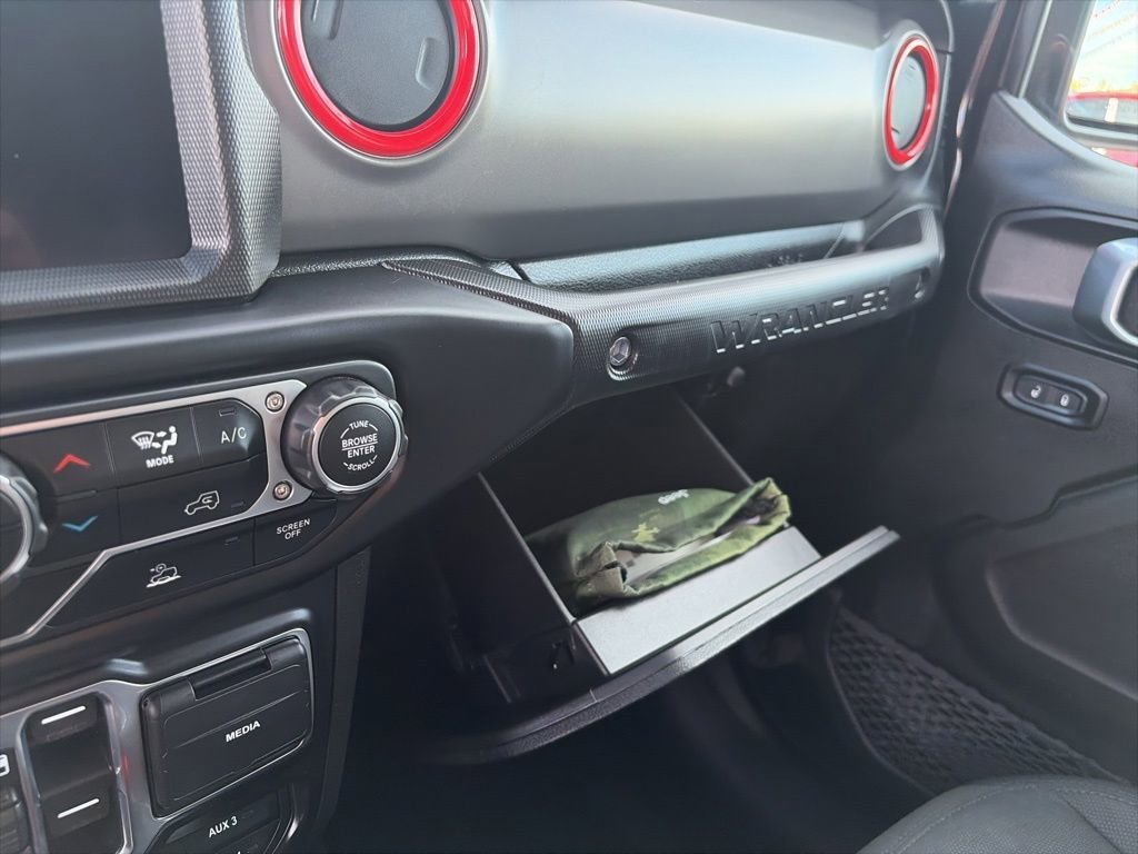 Used 2022 Jeep Wrangler Unlimited Sport AWD/4WD image 28
