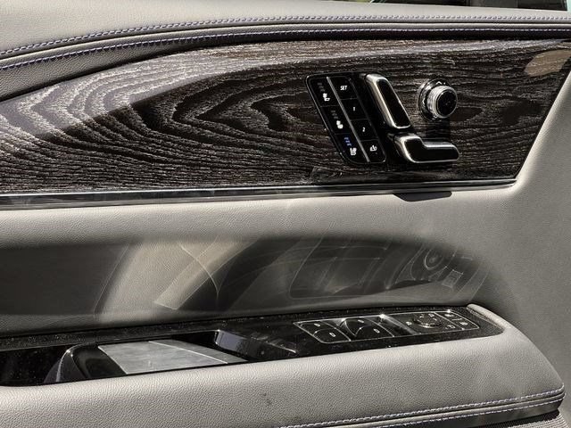 New 2026 Cadillac Escalade IQL Luxury AWD/4WD image 19