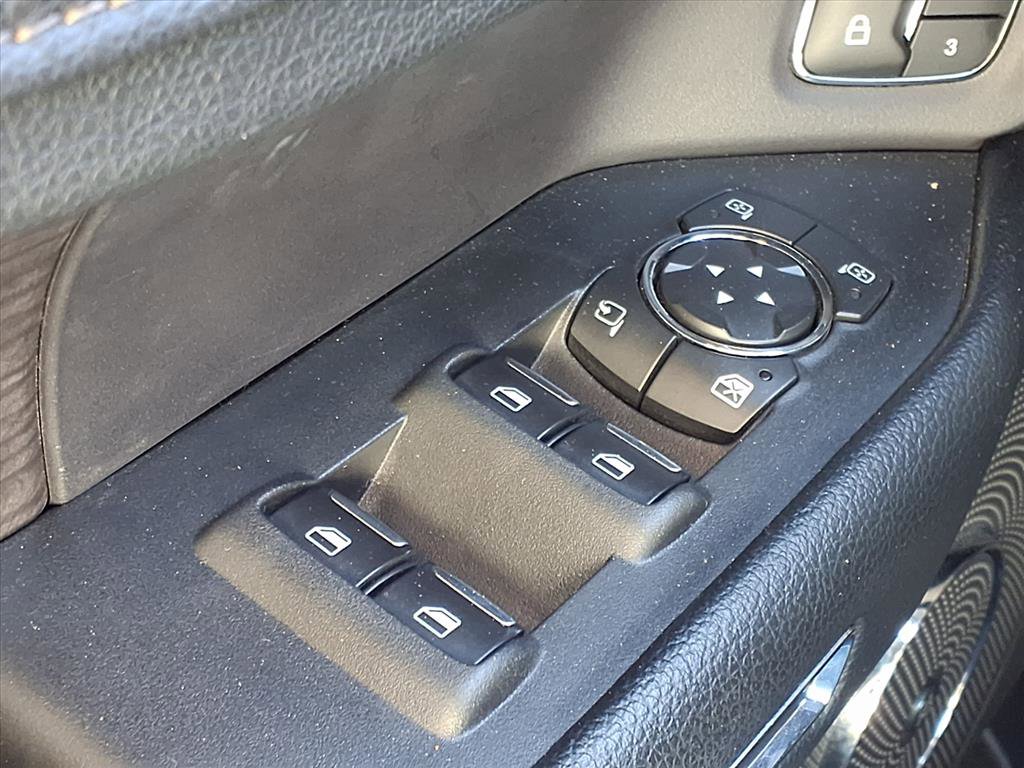 Used 2021 Ford Expedition Limited image 12