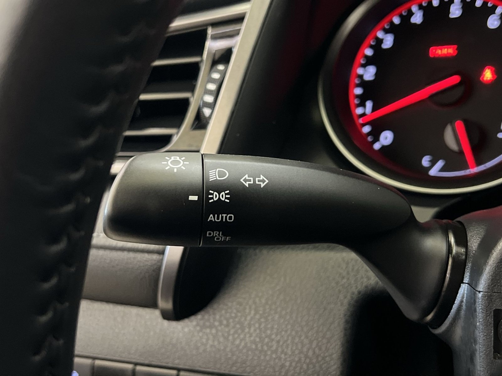 Used 2024 Toyota Camry XSE FWD image 38