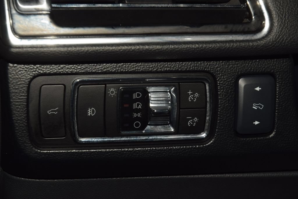 Used 2024 Lincoln Navigator L 4WD image 40