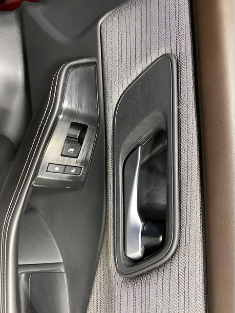 Used 2021 Nissan Rogue SV AWD/4WD image 30