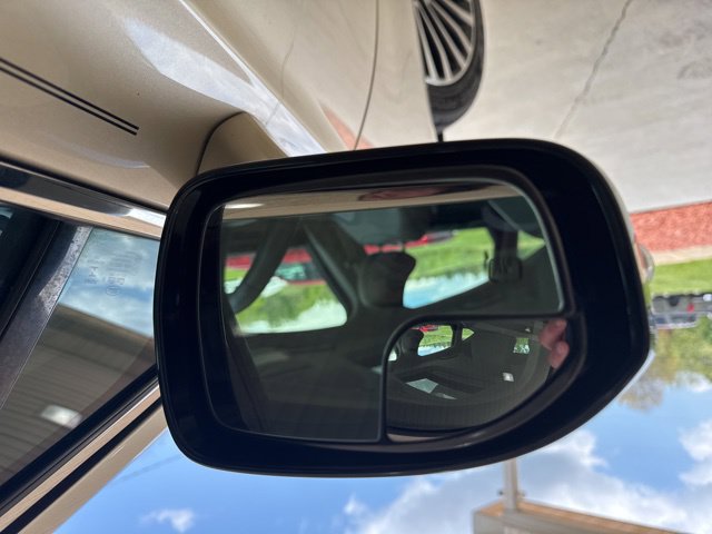 Used 2017 Ford Fusion SE w/ Fusion SE Technology Package FWD image 32
