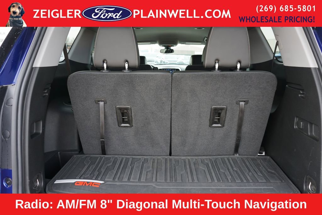 Used 2023 GMC Acadia SLT w/ Elevation Edition image 10