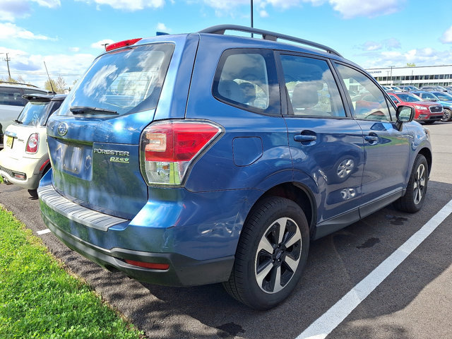 Used 2017 Subaru Forester 2.5i w/ Alloy Wheel Package image 6