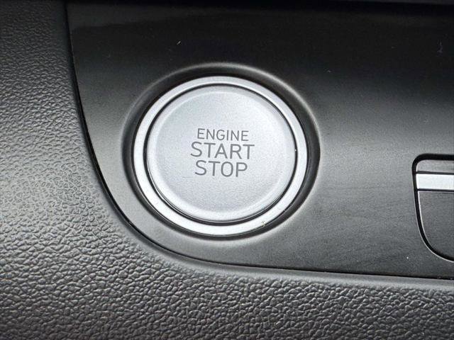 Certified 2025 Hyundai Elantra SEL image 25