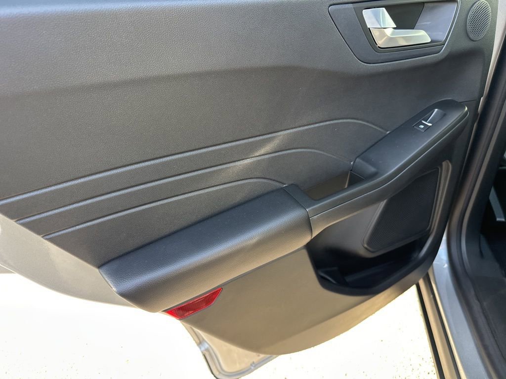 Used 2022 Ford Escape Titanium w/ Titanium Elite Package image 27