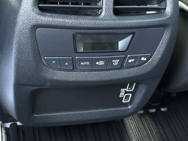 Used 2022 Honda Pilot TrailSport image 11