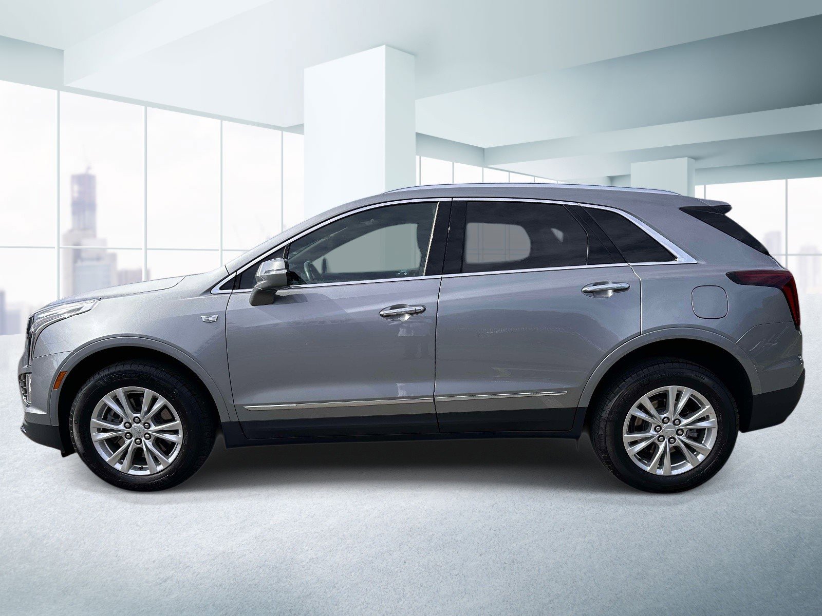 Used 2023 Cadillac XT5 Luxury AWD/4WD image 2