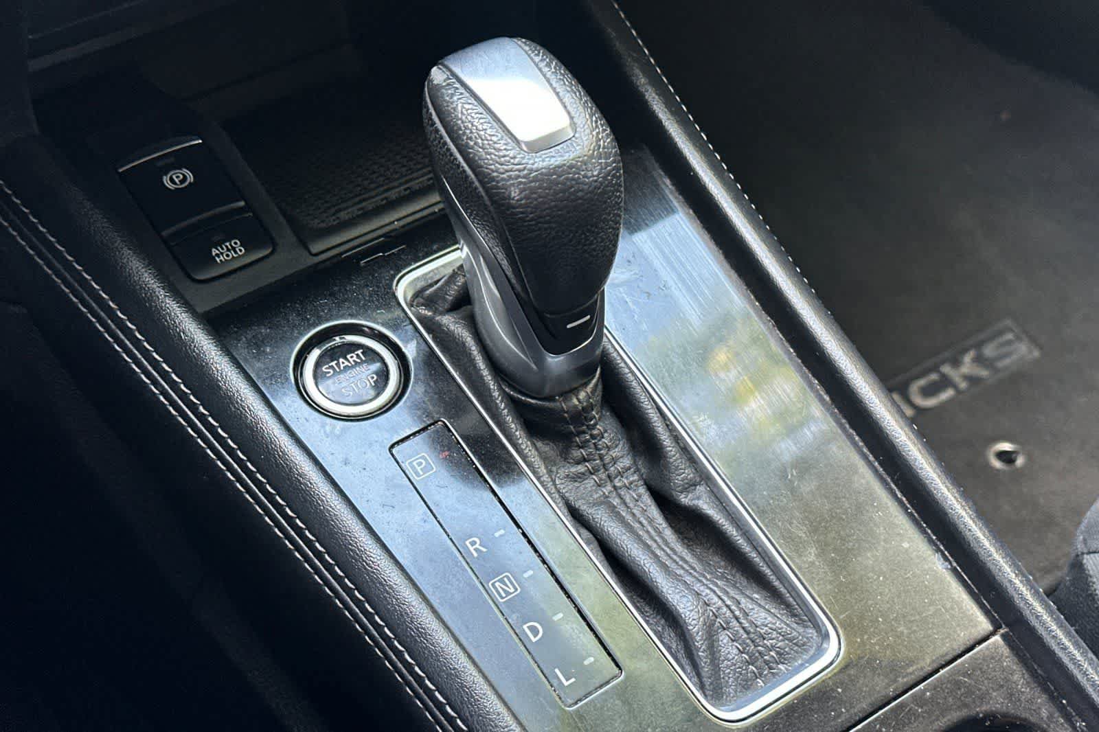 Used 2021 Nissan Kicks SR w/ Interior Electronics Package FWD image 23