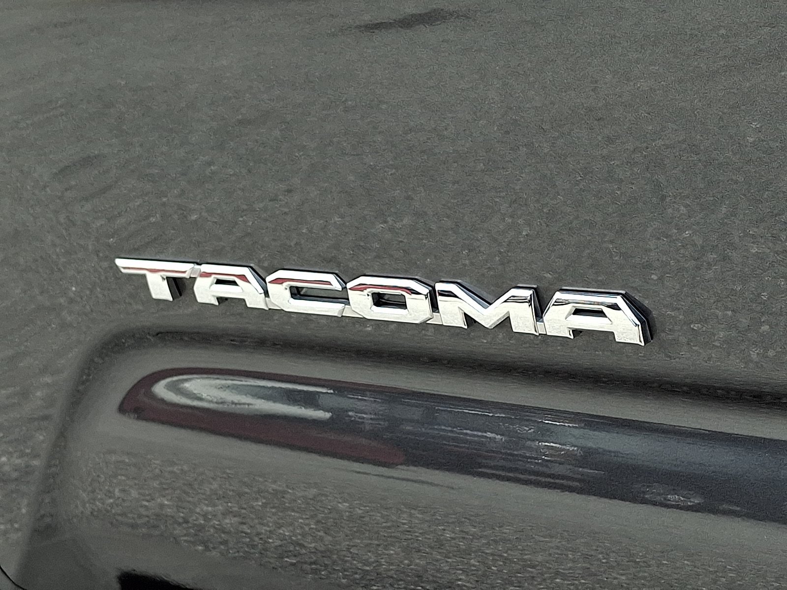 Used 2023 Toyota Tacoma TRD Off-Road w/ TRD Premium Off Road Package AWD/4WD image 32