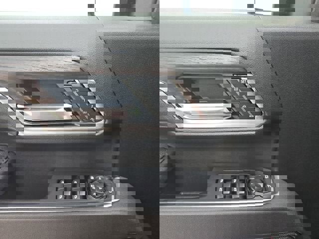 New 2026 GMC Sierra 3500 SLT w/ SLT Premium Package AWD/4WD image 29