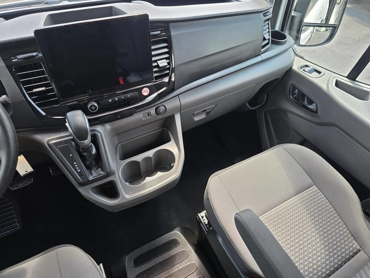 Used 2025 Ford Transit 350 XLT RWD image 21