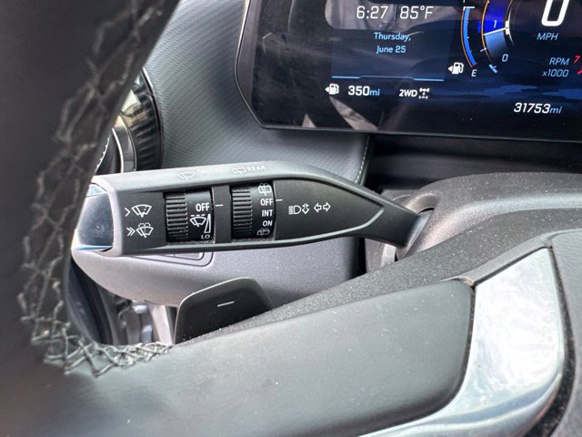 Used 2025 Chevrolet Equinox LT AWD/4WD image 28