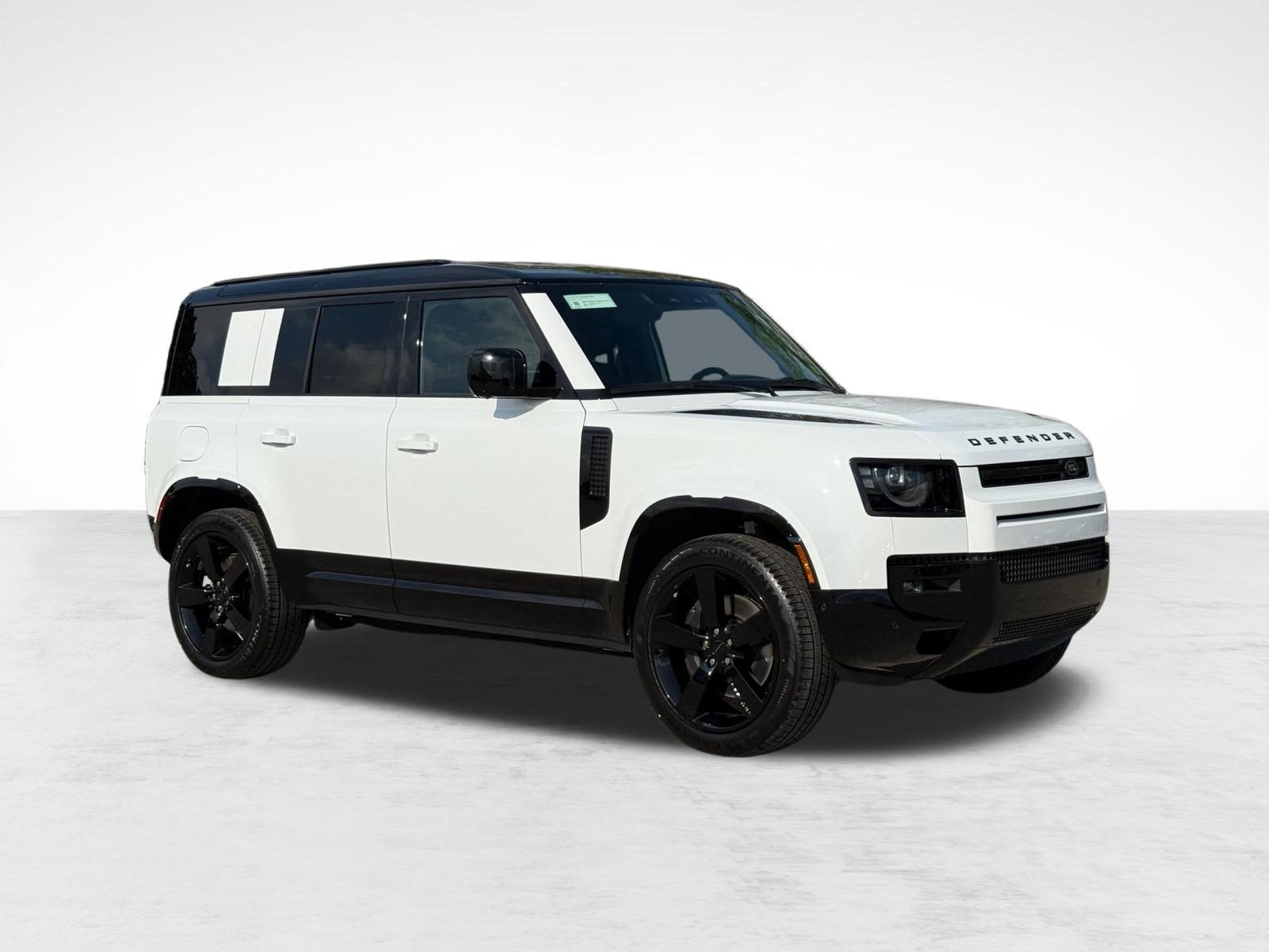 Used 2026 Land Rover Defender 110 X-Dynamic SE AWD/4WD image 7