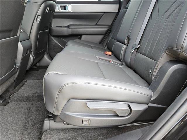 New 2025 Hyundai Santa Fe SEL image 16