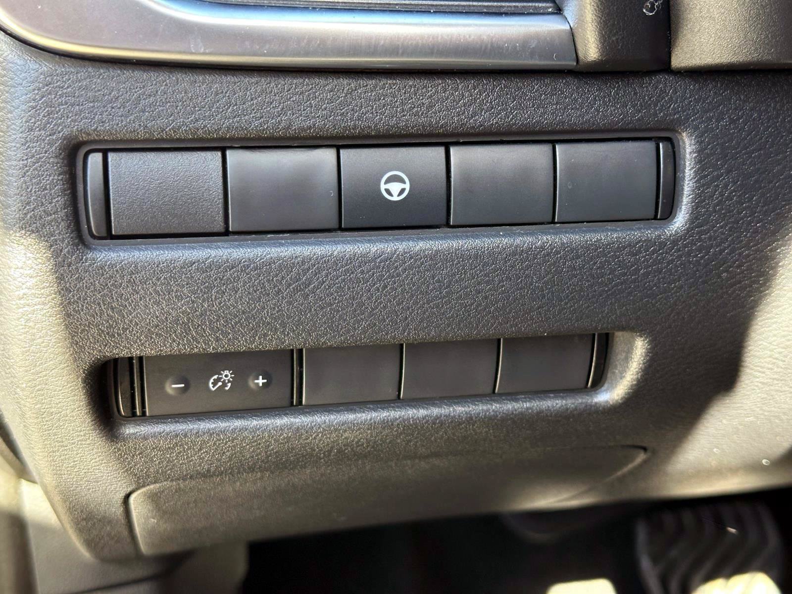 Certified 2022 Nissan Rogue SV AWD/4WD image 20