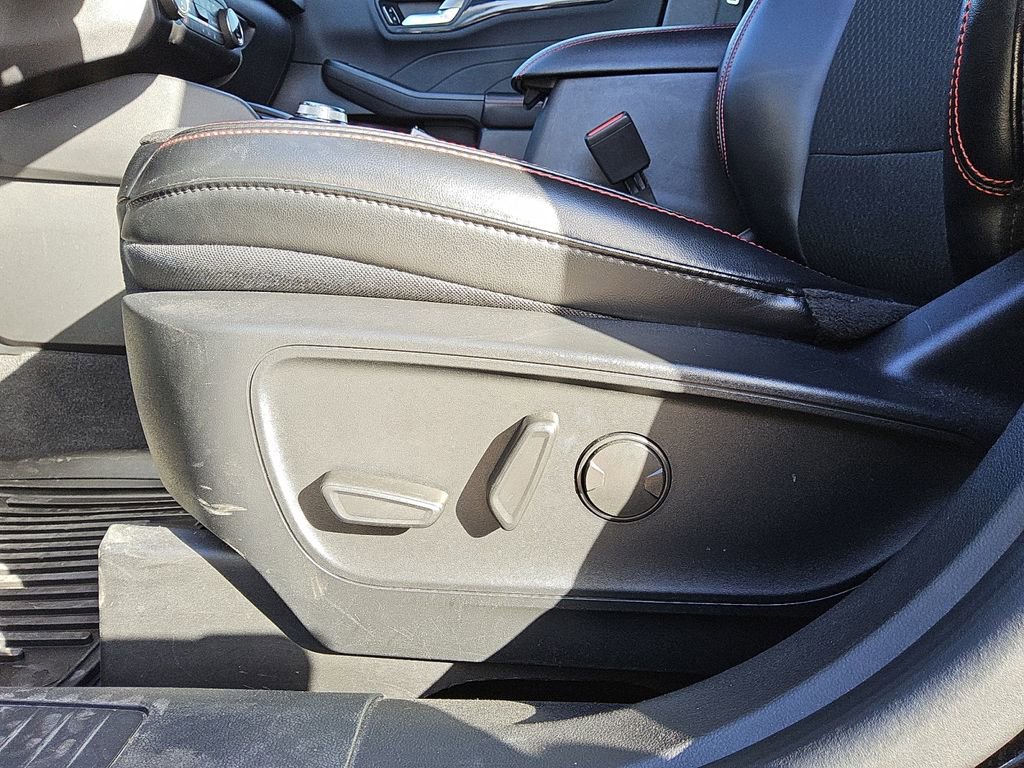 Used 2024 Ford Escape ST-Line image 16