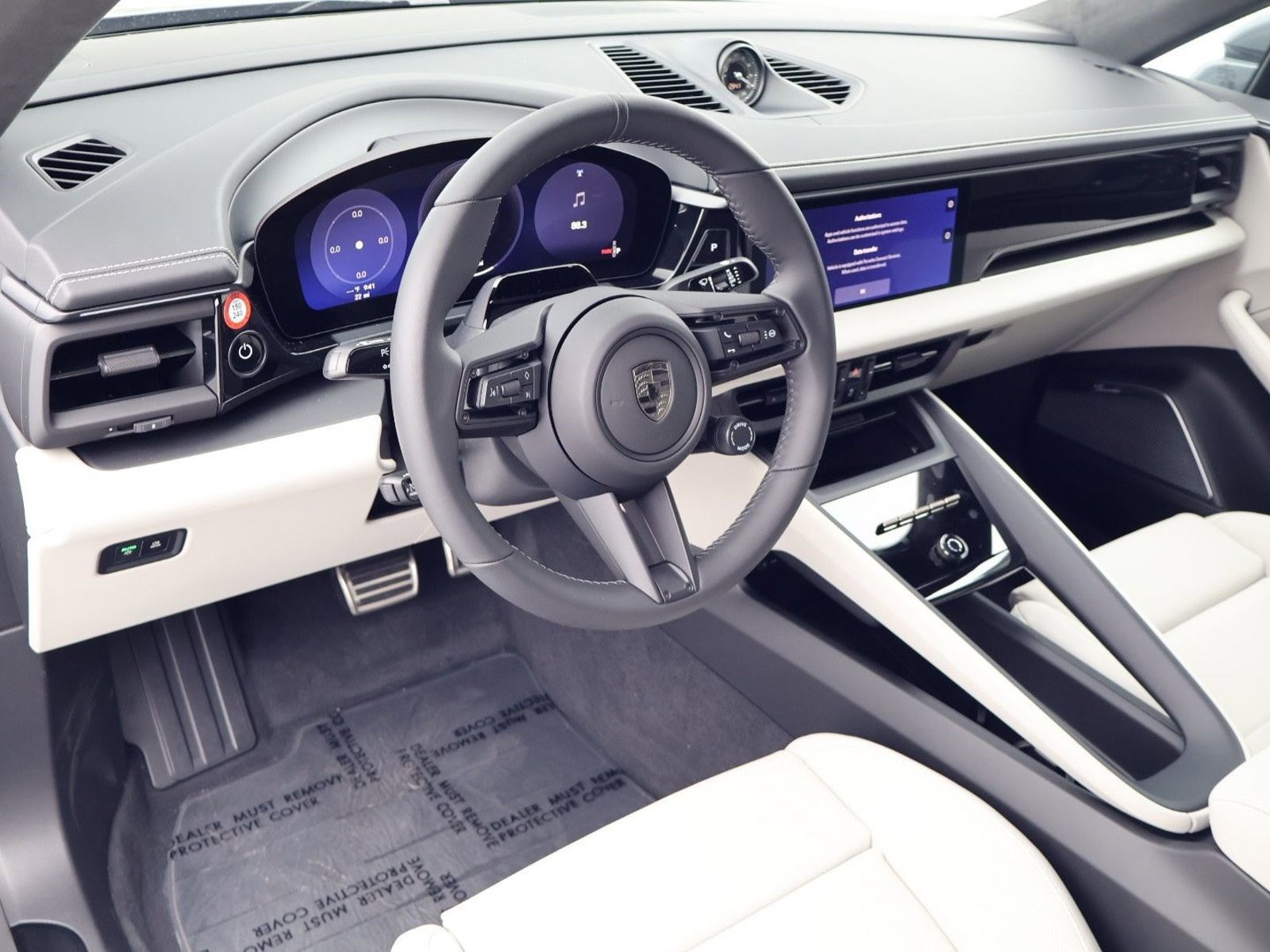New 2026 Porsche Macan Turbo Electric AWD/4WD image 4