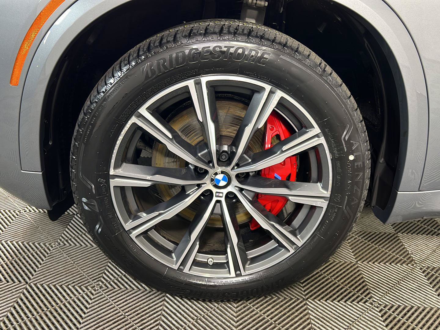 Certified 2024 BMW X5 xDrive40i w/ M Sport Package AWD/4WD image 21