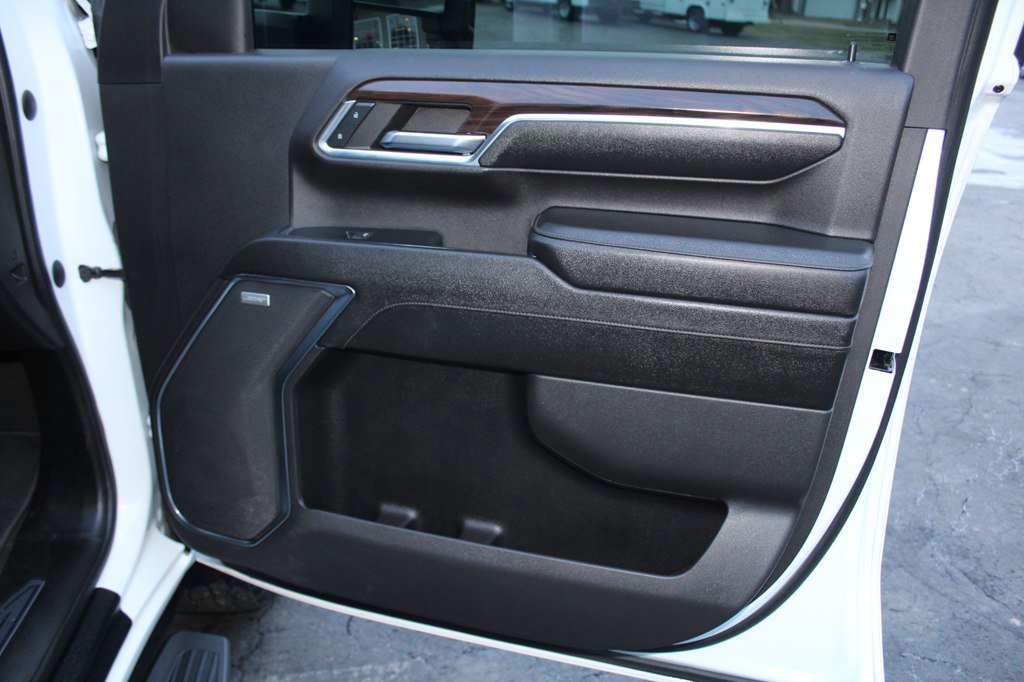 Used 2024 GMC Sierra 2500 SLT w/ SLT Convenience Package image 24