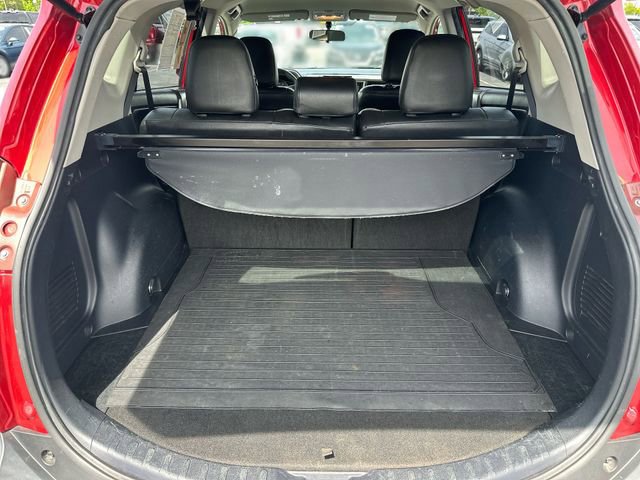 Used 2015 Toyota RAV4 LE FWD image 25