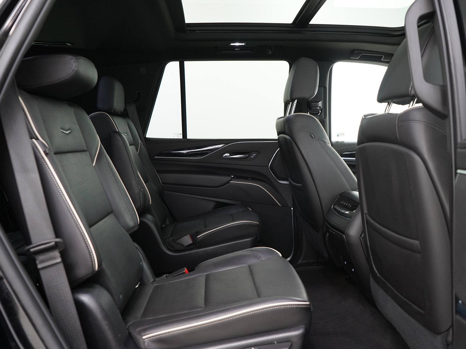 Used 2021 Cadillac Escalade Sport AWD/4WD image 12