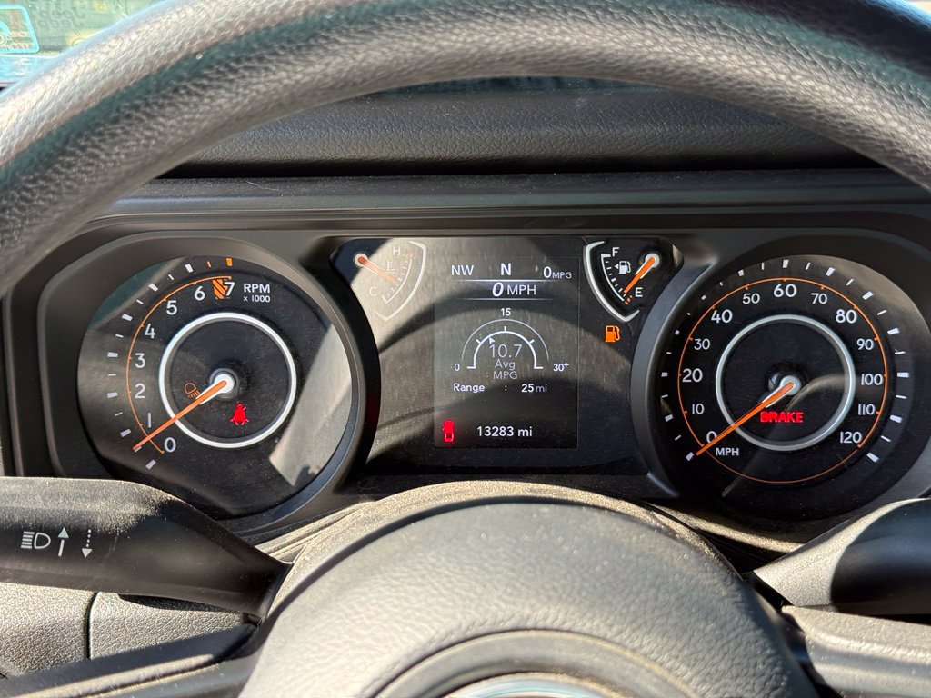 Used 2024 Jeep Gladiator Sport AWD/4WD image 18