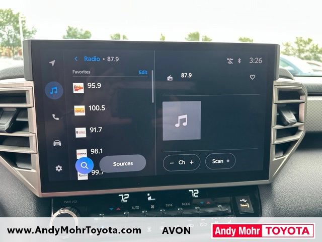 Used 2025 Toyota Tundra Limited AWD/4WD image 22