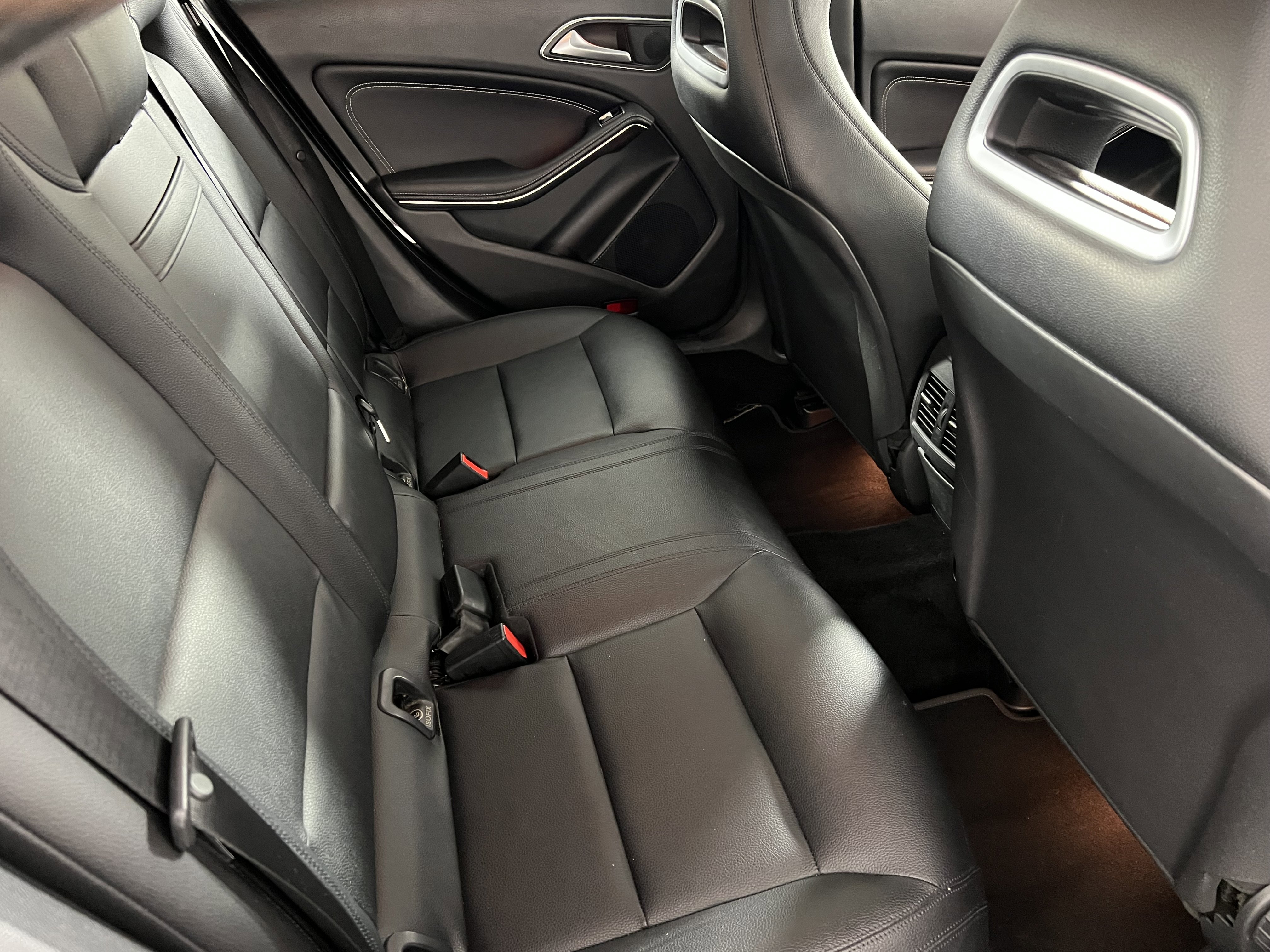 Certified 2015 Mercedes-Benz CLA 250 4MATIC image 23