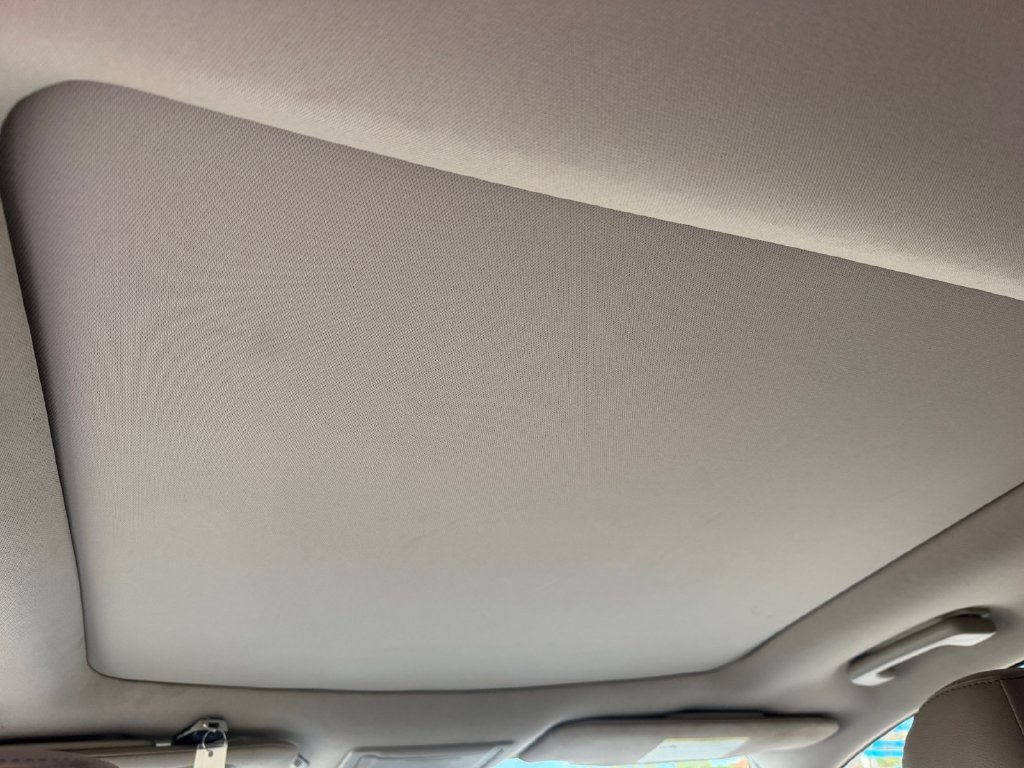 Used 2012 Ford Edge Limited AWD/4WD image 18