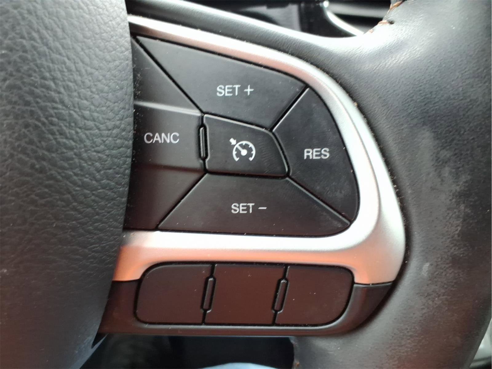 Used 2018 Jeep Compass Limited image 22