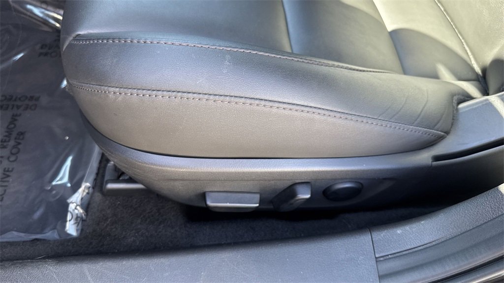 Used 2020 MAZDA MAZDA3 Sedan w/ Preferred Package image 41