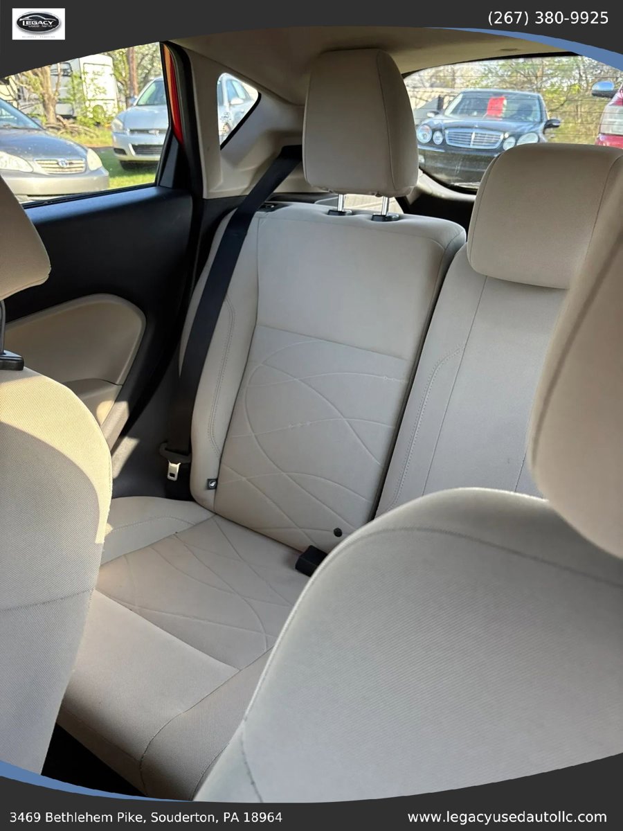 Used 2014 Ford Fiesta SE image 22