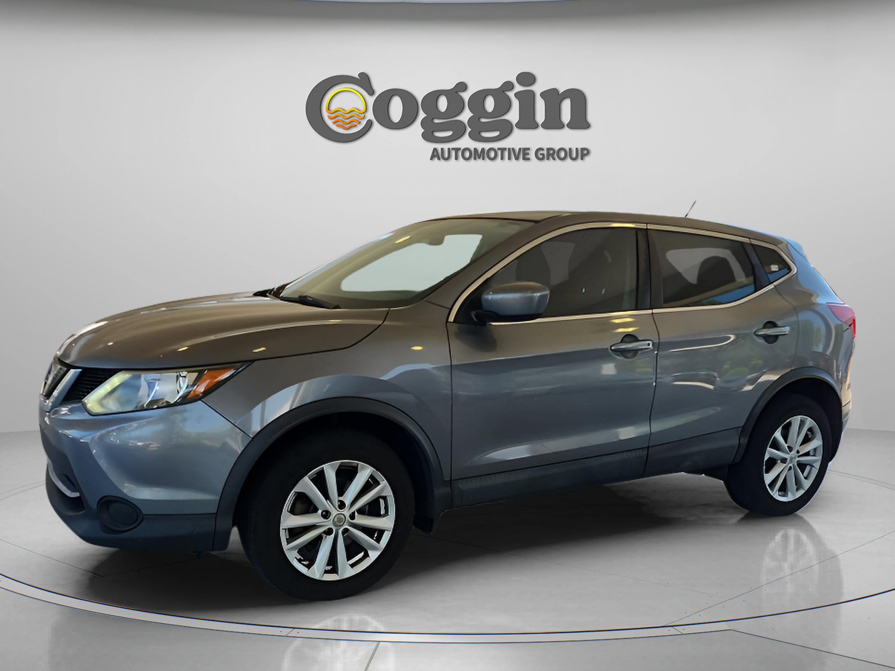 Used 2018 Nissan Rogue Sport S w/ S Appearance Package FWD image 1